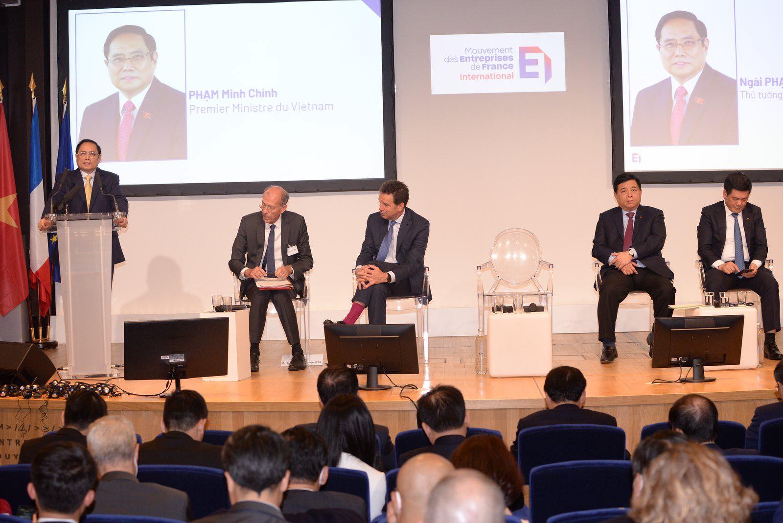Le Premier ministre Pham Minh Chinh au Forum des affaires Vietnam-France